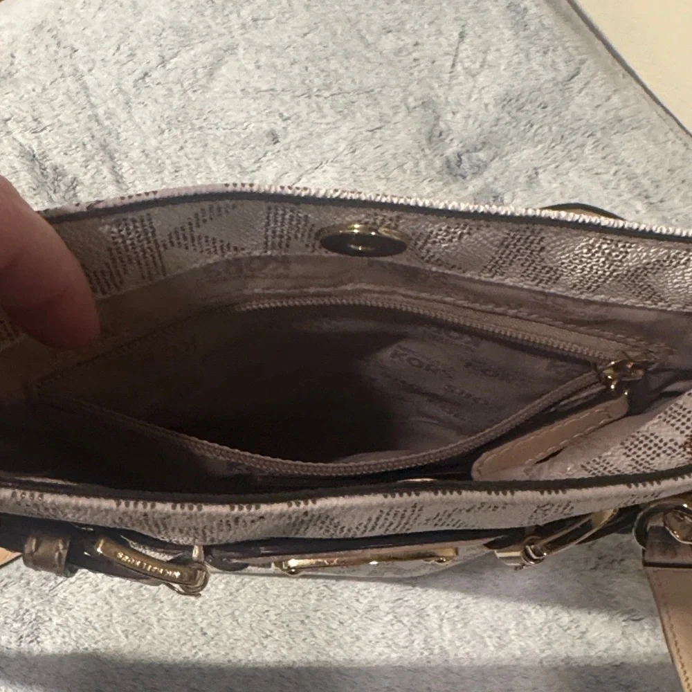 Michael Kors Signature Logo Crossbody Bag